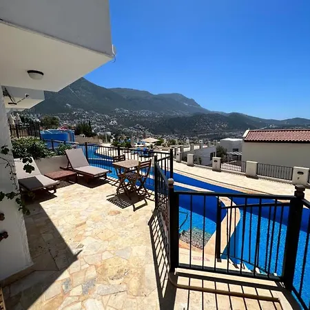 Holiday home Viola -